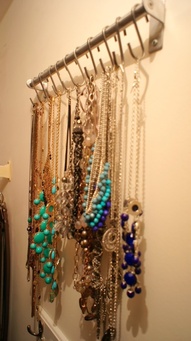 14 DIY Jewelry Storage Ideas 1