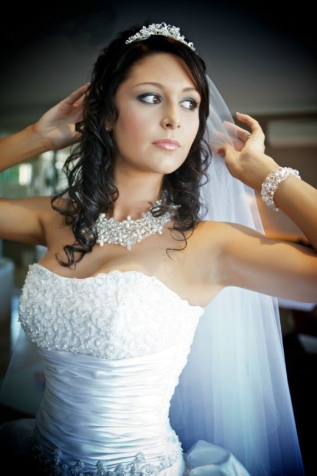 bridal necklace jewelry tips
