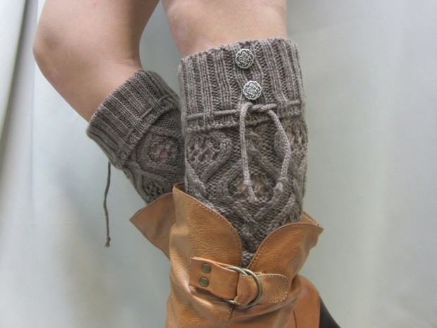 DIY-Coffee-Knitted-Leg-Warmer-Tutorial