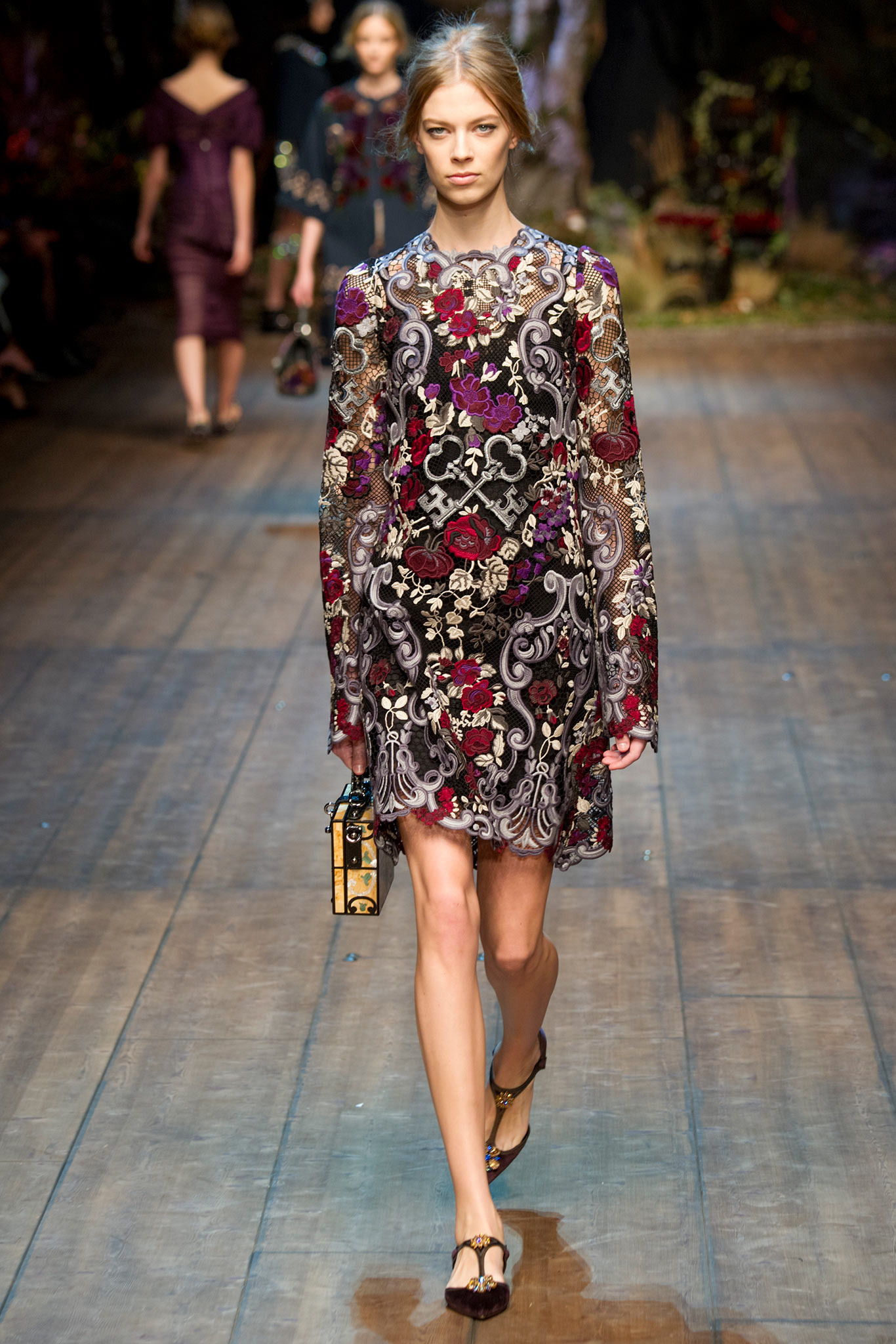 Dolce-Gabbana-Ready-to-Wear-Autumn-Winter-2014-2015-