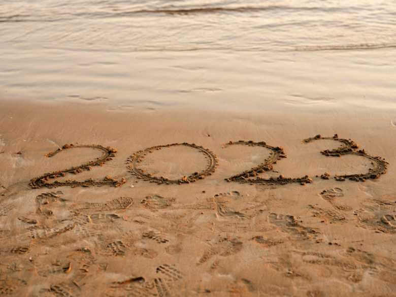 Happy New Year 2023! Happy Holidays from Fashion Beauty News online magazine!