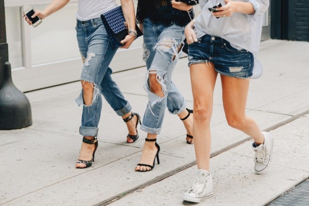 studded-hearts-NYFW-Spring-Summer-2015-shows-streetstyle-ripped-denim