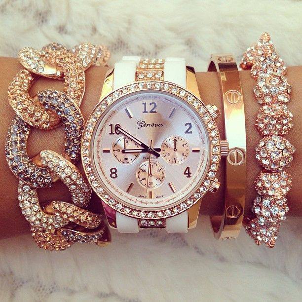 Stylish-Eve-Awesome-Gold-Watch-Bracelet-Collection-For-Women-Fashion- watch 