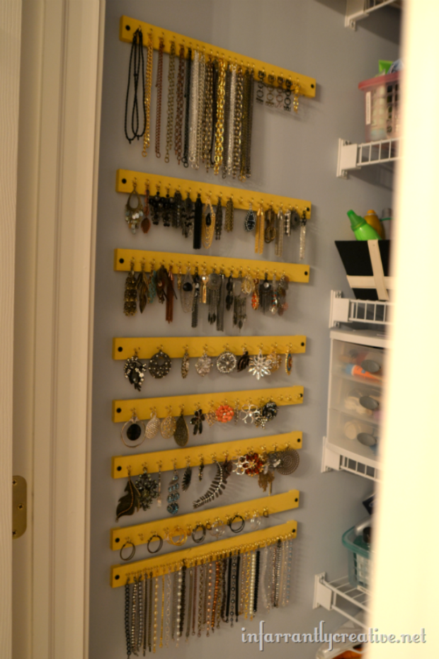 Hanging-Jewelry-Organizer-infarrantly creative